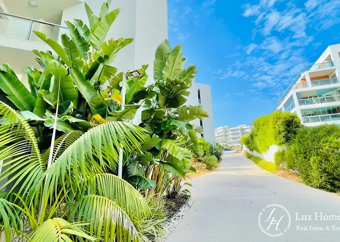 Aljamila - Luxurious - Pool - Garden Lägenhet